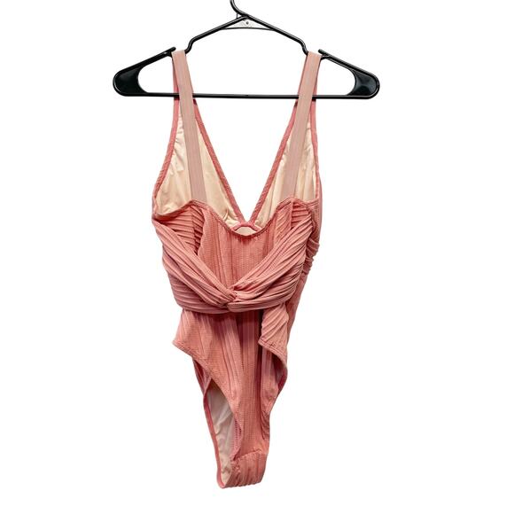 Cupshe Women's Ginger Ribbed & Ruched One Piece Swimsuit Pink Size Medium - Picture 2 of 5